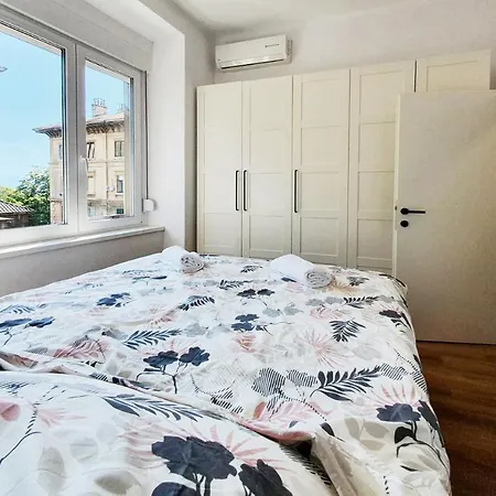 Apartamento Stross 1 Bdrm *