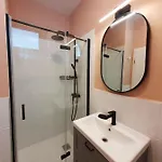 Stross 1 Bdrm