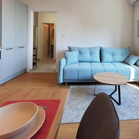 Stross 1 Bdrm * Ριέκα