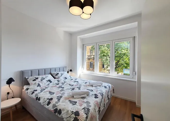 Apartment Stross 1 Bdrm Rijeka